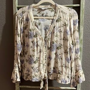 Floral size Large American Button down top
